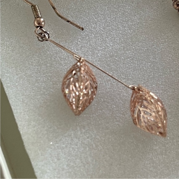 Swarovski Rose Gold Drop earrings - Picture 2 of 4